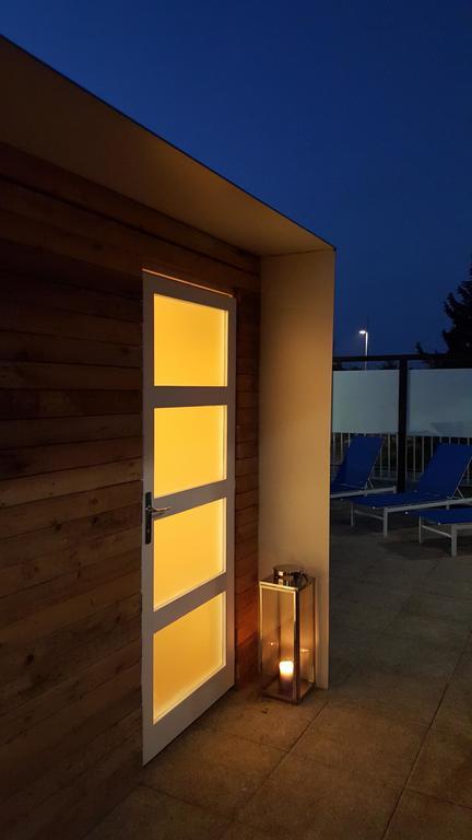 Hotel Sports & Spa - La Voile D'Or Sables-dʼOr-les-Pins Exterior foto