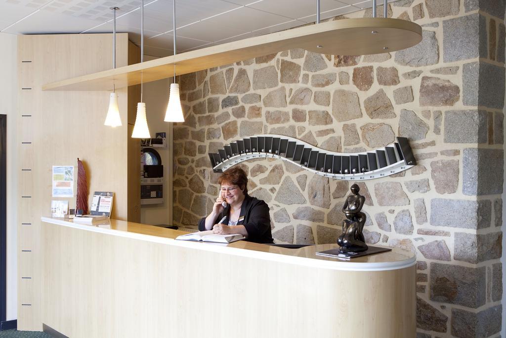 Hotel Sports & Spa - La Voile D'Or Sables-dʼOr-les-Pins Exterior foto